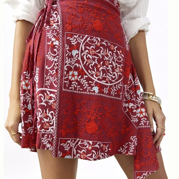 Embroidered Ruffle Mini Skirt - Picture 2 of 6